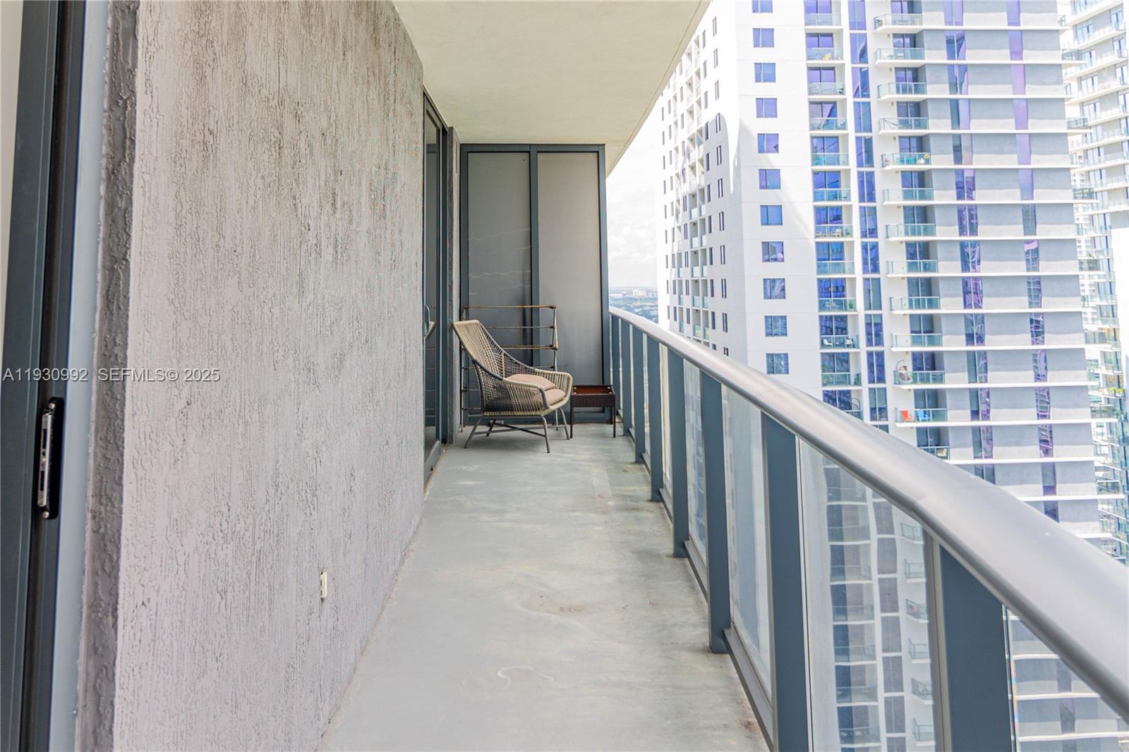 BRICKELL HEIGHTS EAST CON - Residential Lease