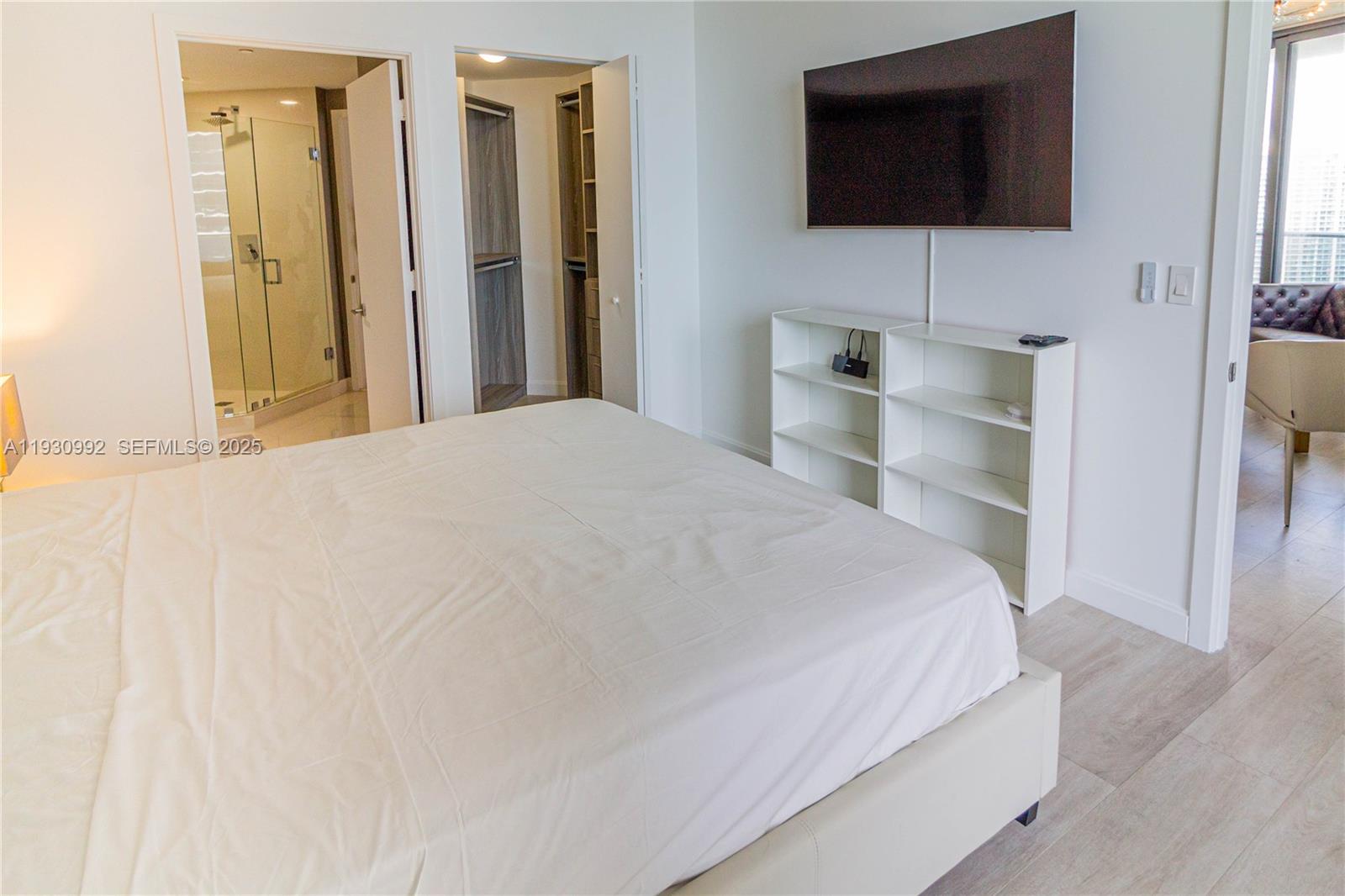 BRICKELL HEIGHTS EAST CON - Residential Lease