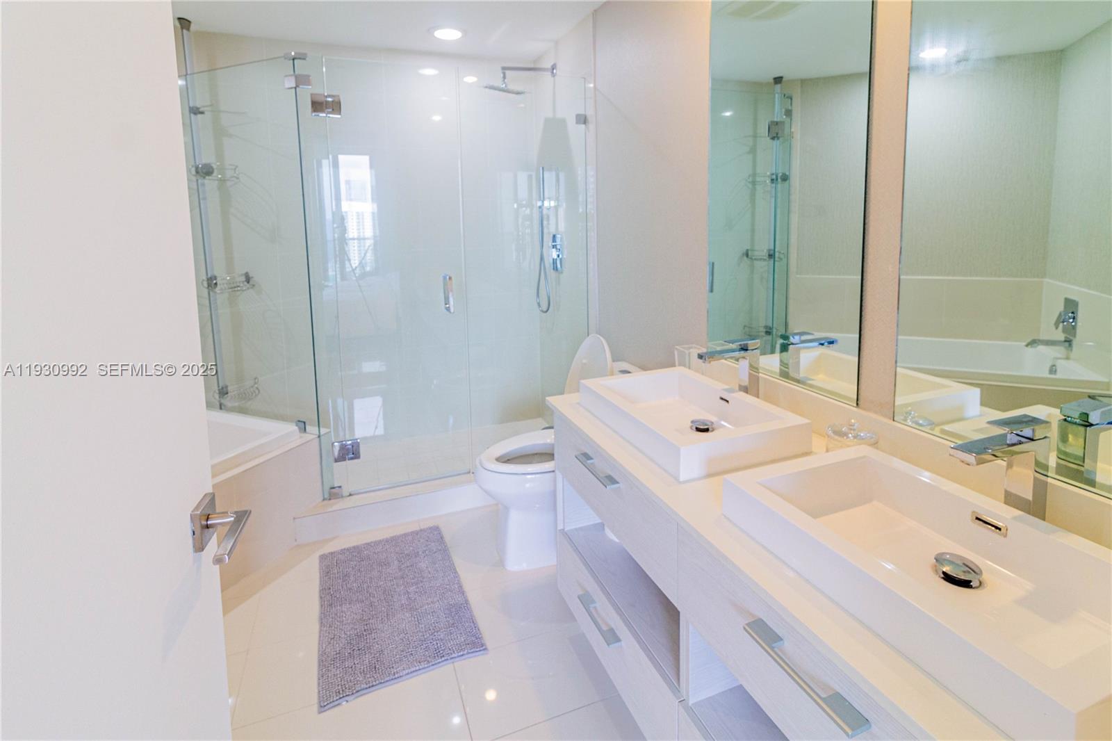 BRICKELL HEIGHTS EAST CON - Residential Lease