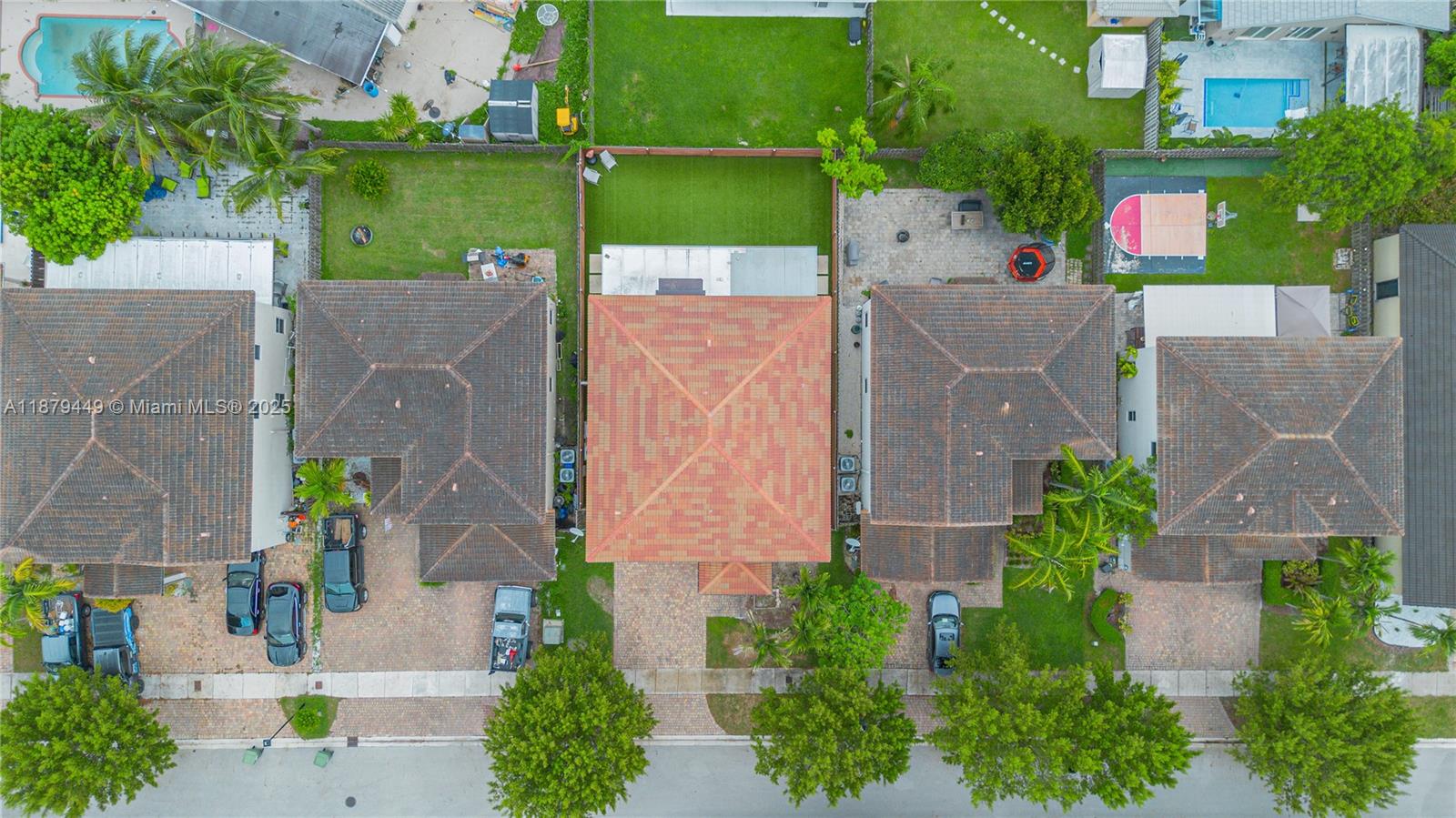 HEMINGWAY POINT - Residential