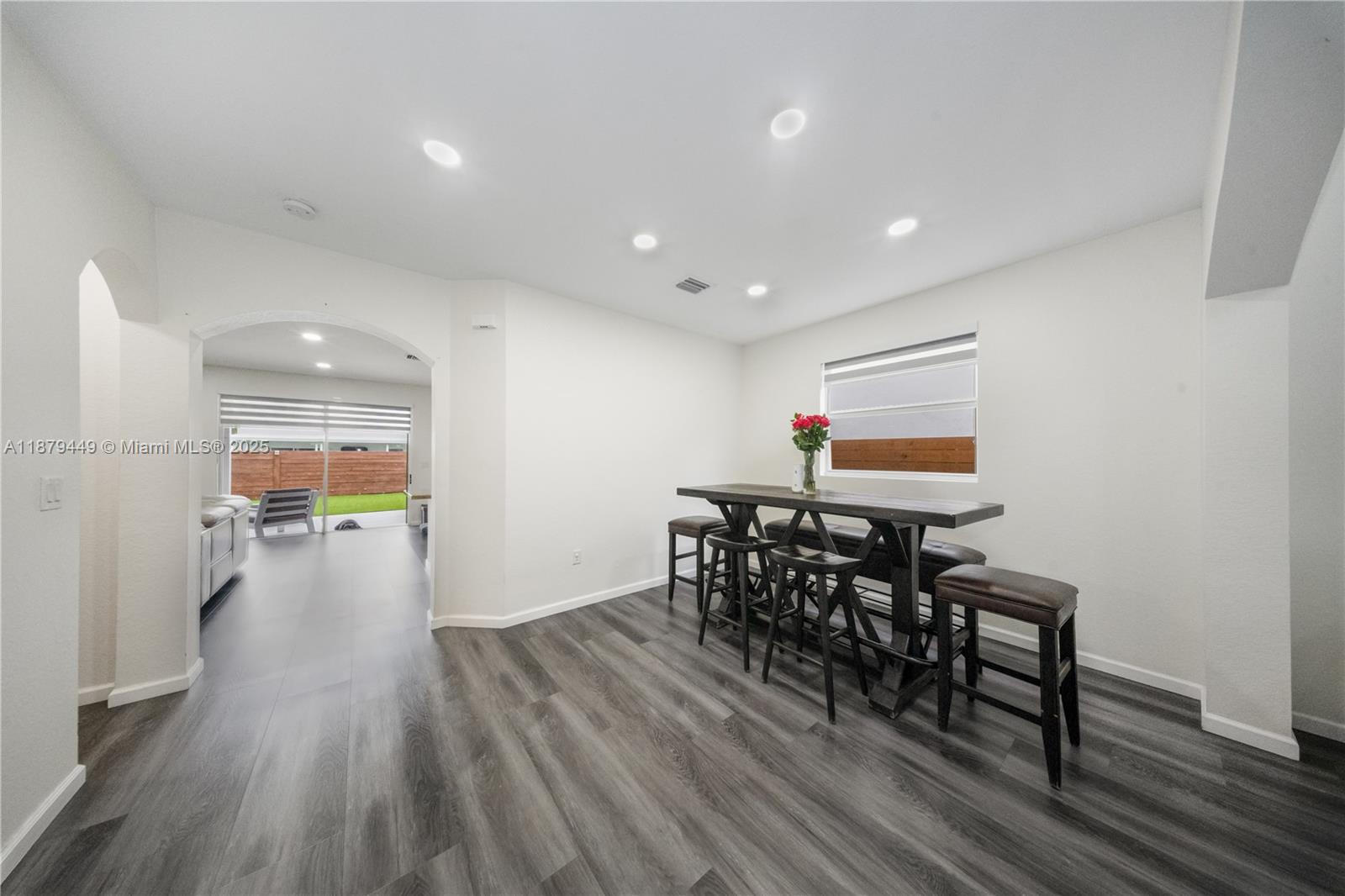 HEMINGWAY POINT - Residential