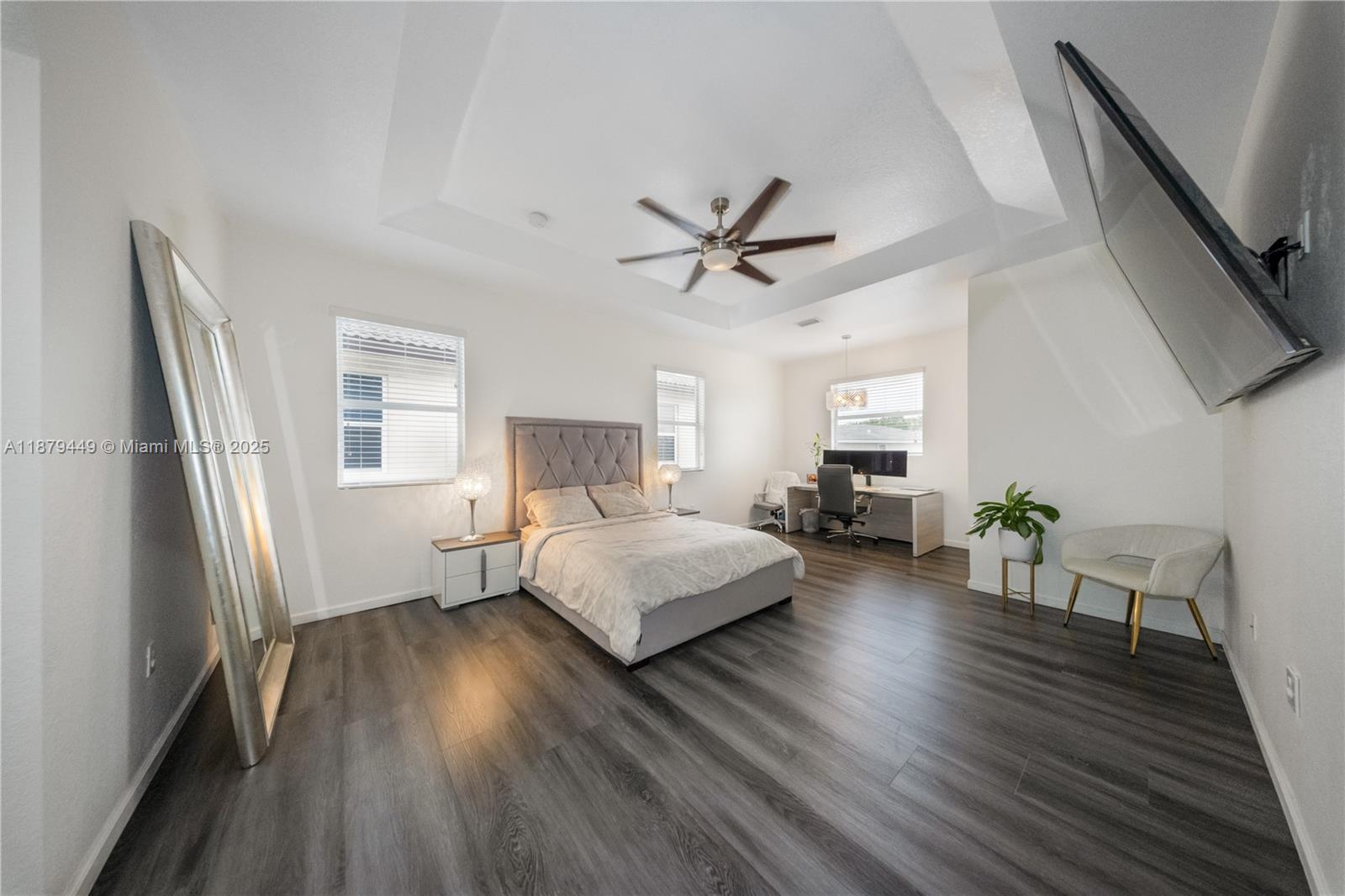 HEMINGWAY POINT - Residential