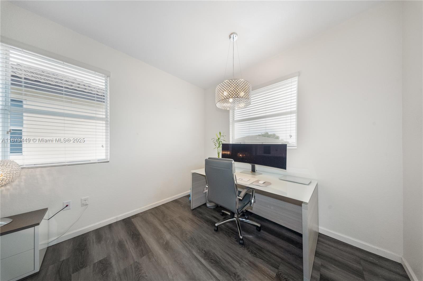 HEMINGWAY POINT - Residential