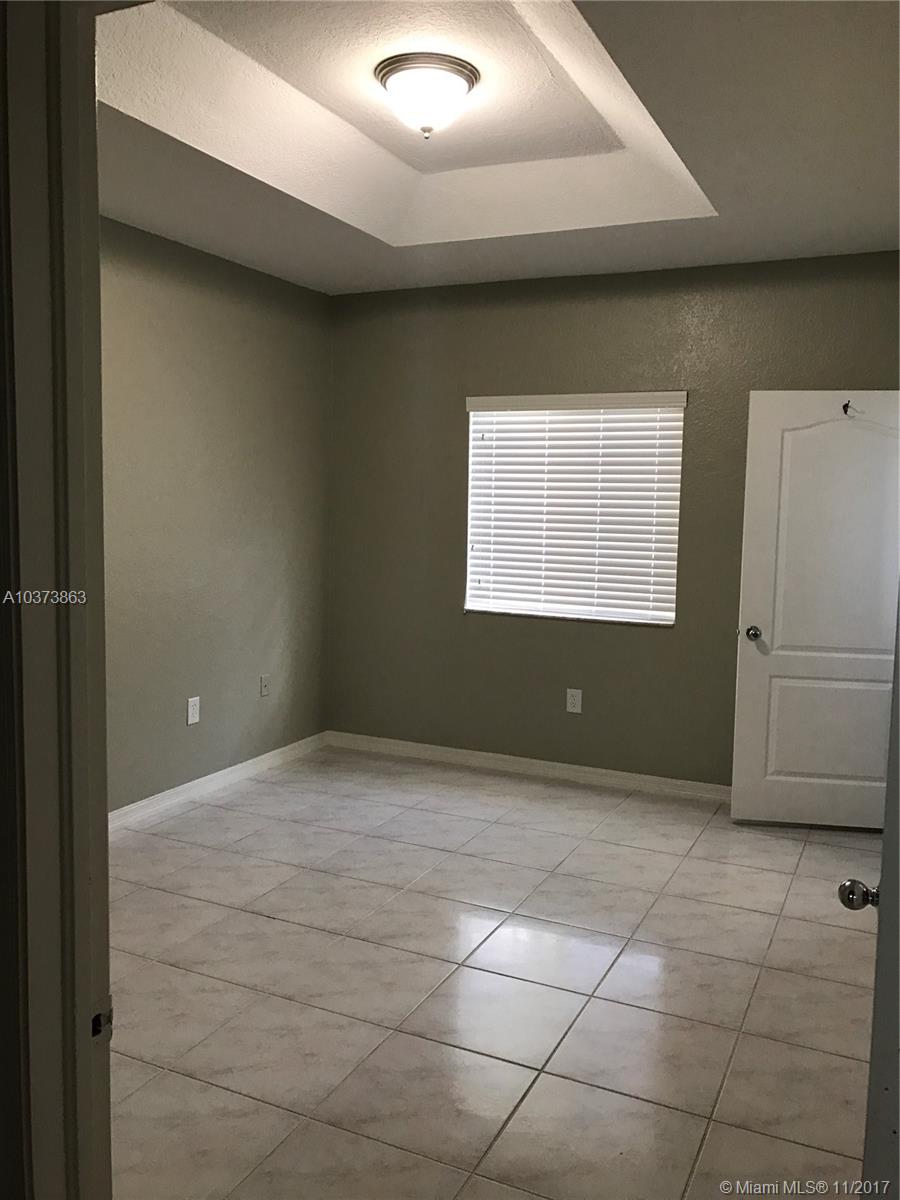 GABRIELLA CONDO CENTER - Residential