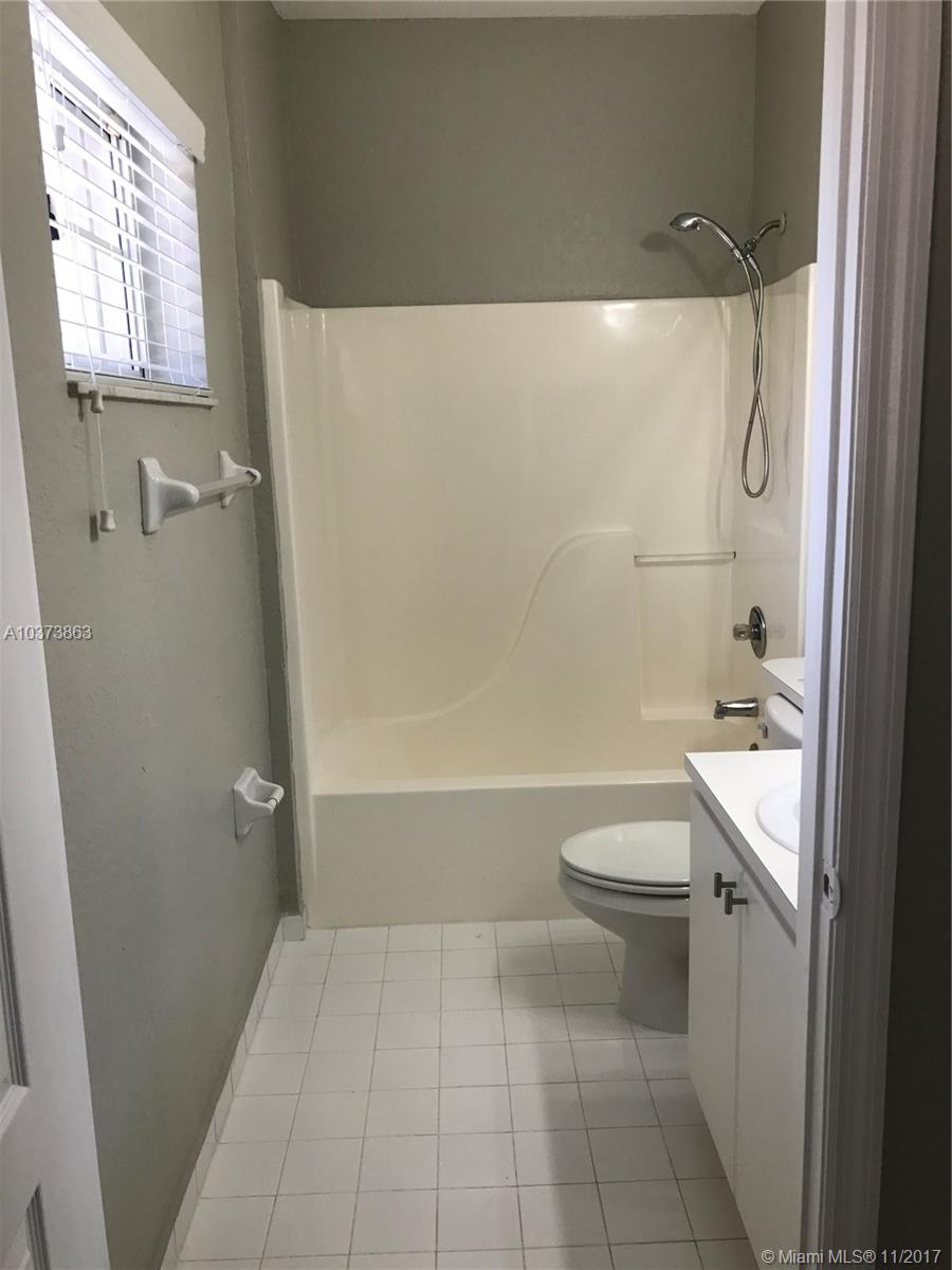 GABRIELLA CONDO CENTER - Residential