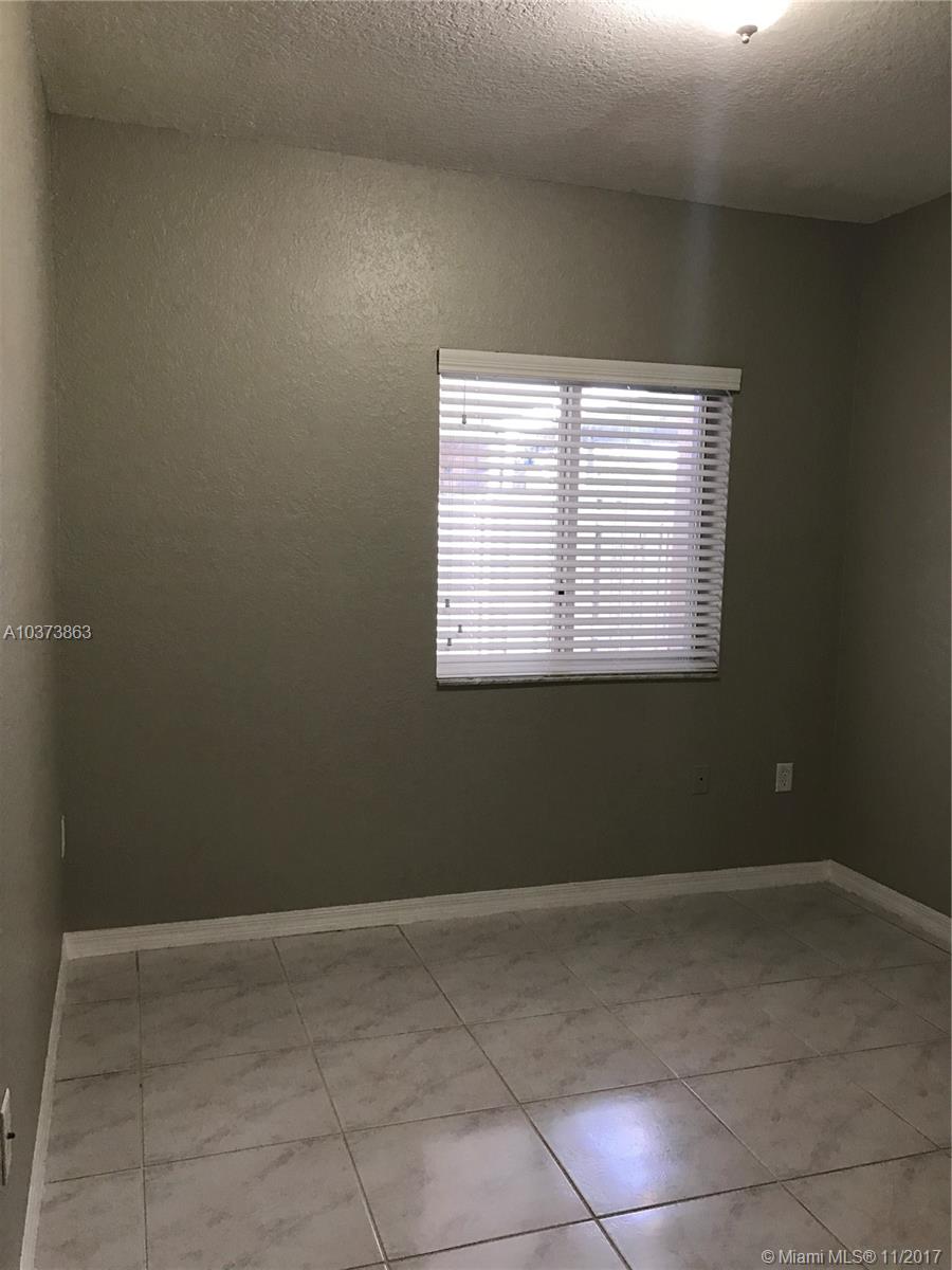 GABRIELLA CONDO CENTER - Residential