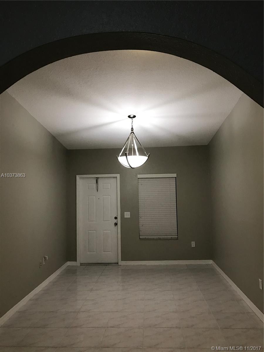 GABRIELLA CONDO CENTER - Residential