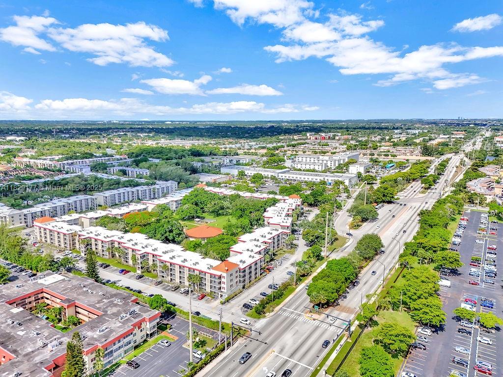 CYPRESS CHASE CONDO NO 6 - Residential