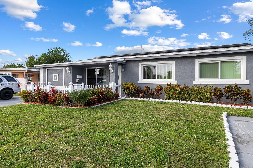 665 NW 19th St