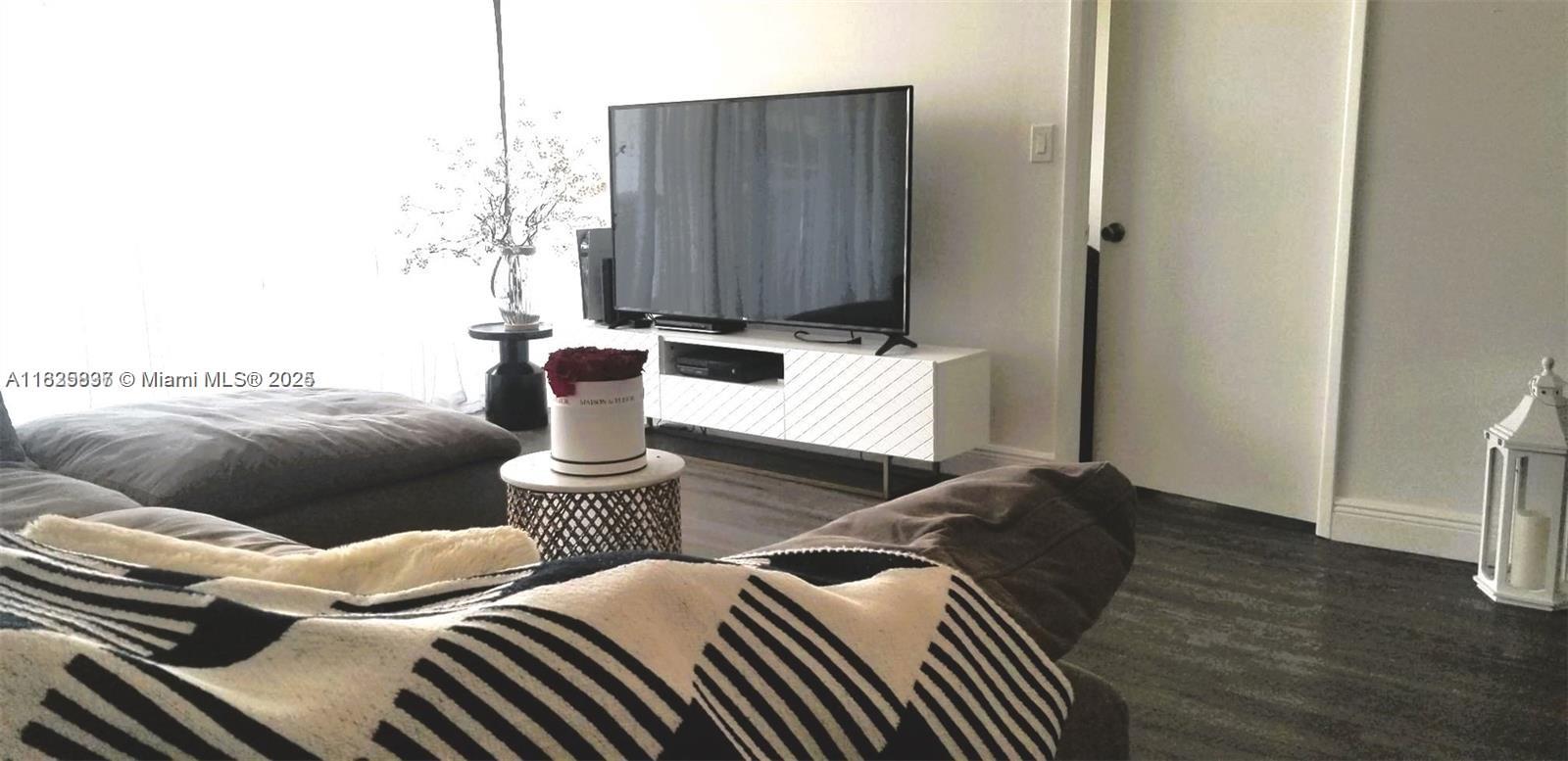 WATERVIEW CONDO - Residential