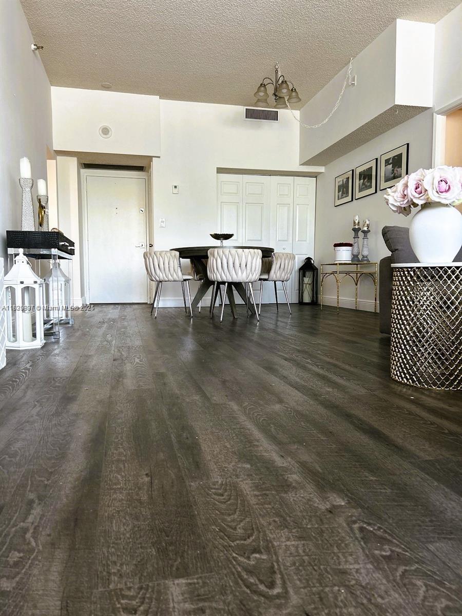 20515 E Country Club Dr 142