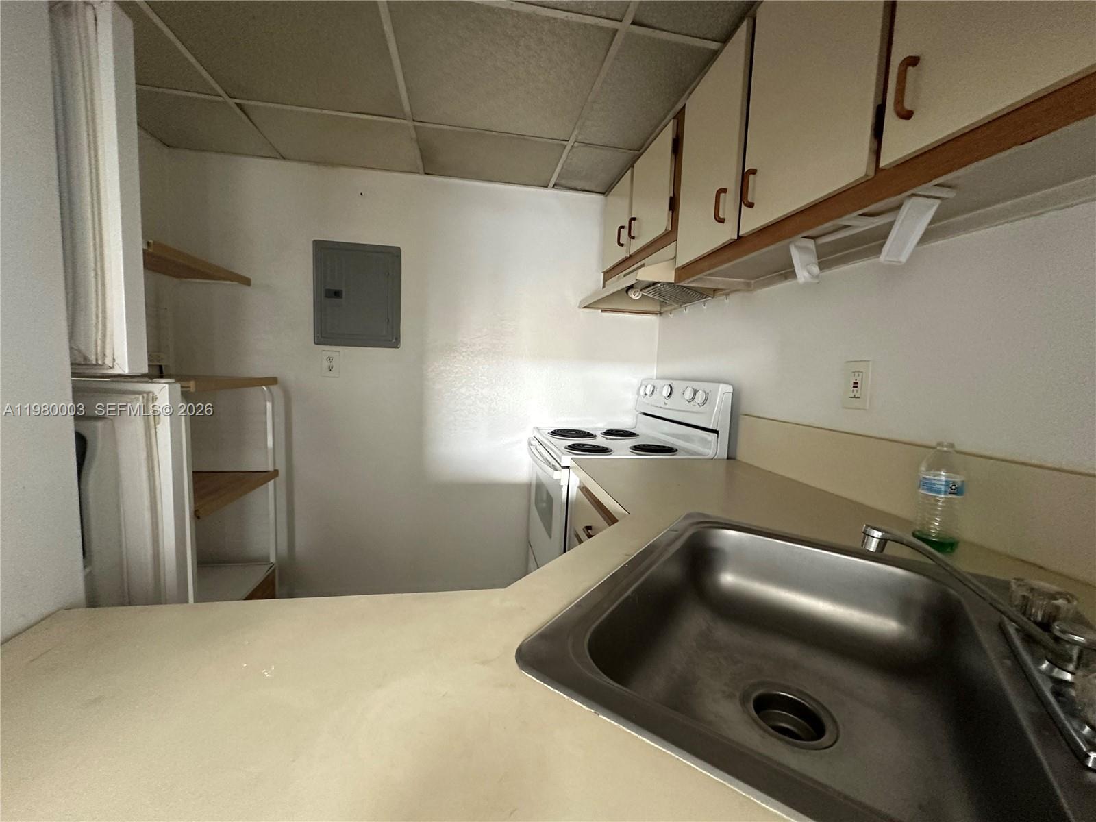 YOLANDA VILLAS CONDO - Residential Lease