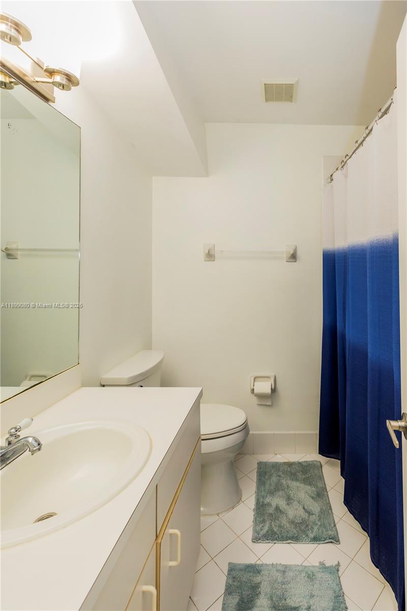 SAPPHIRE SHORES-SAPPHIRE - Residential