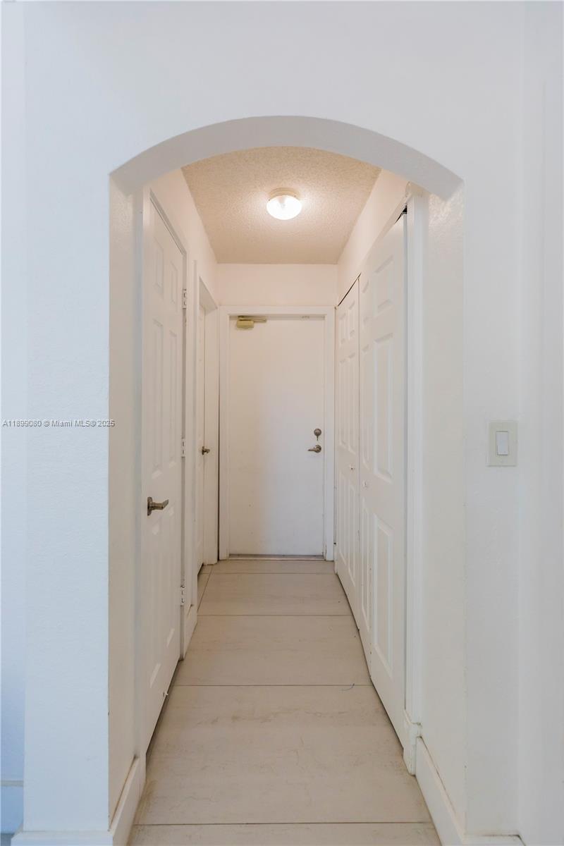 SAPPHIRE SHORES-SAPPHIRE - Residential