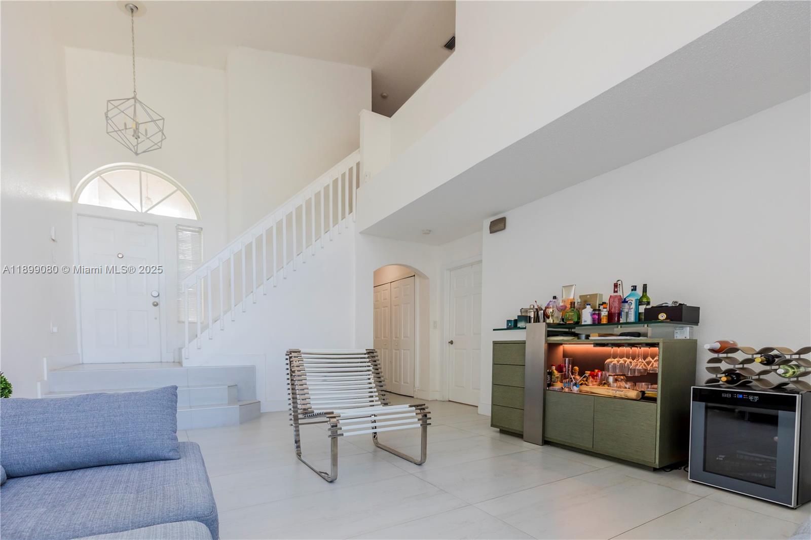 SAPPHIRE SHORES-SAPPHIRE - Residential