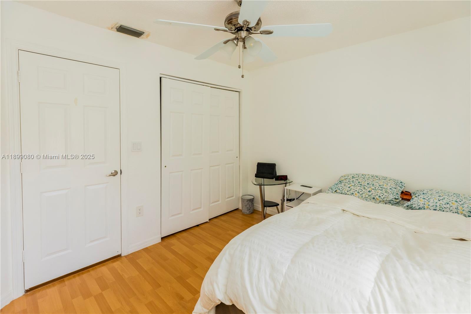 SAPPHIRE SHORES-SAPPHIRE - Residential