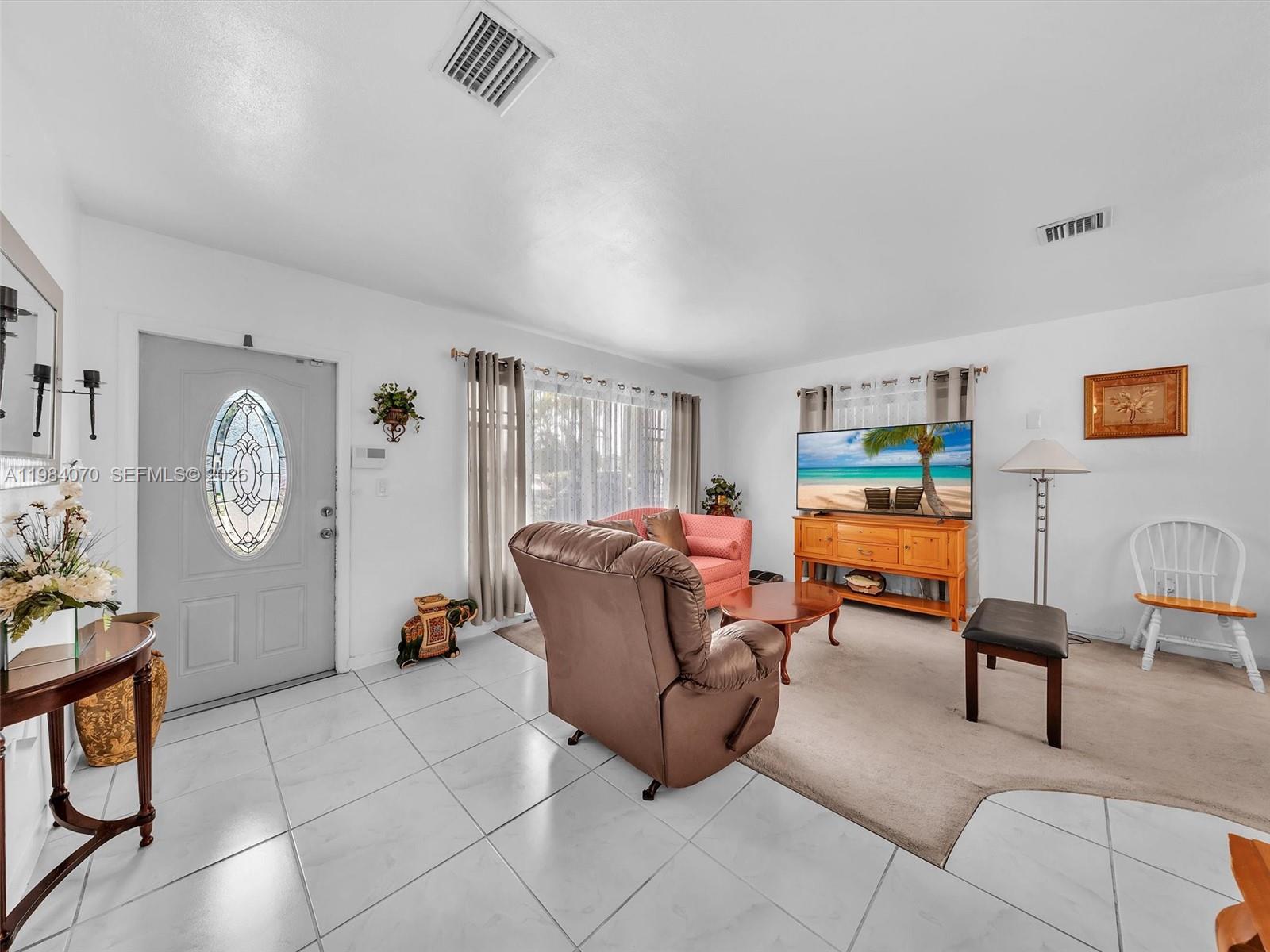 BONNIE BRIAR ESTATES - Residential