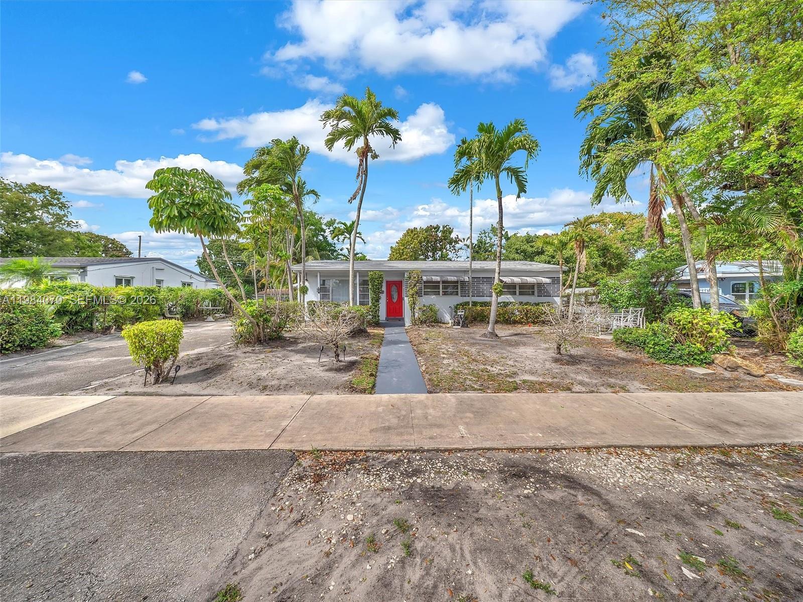 BONNIE BRIAR ESTATES - Residential