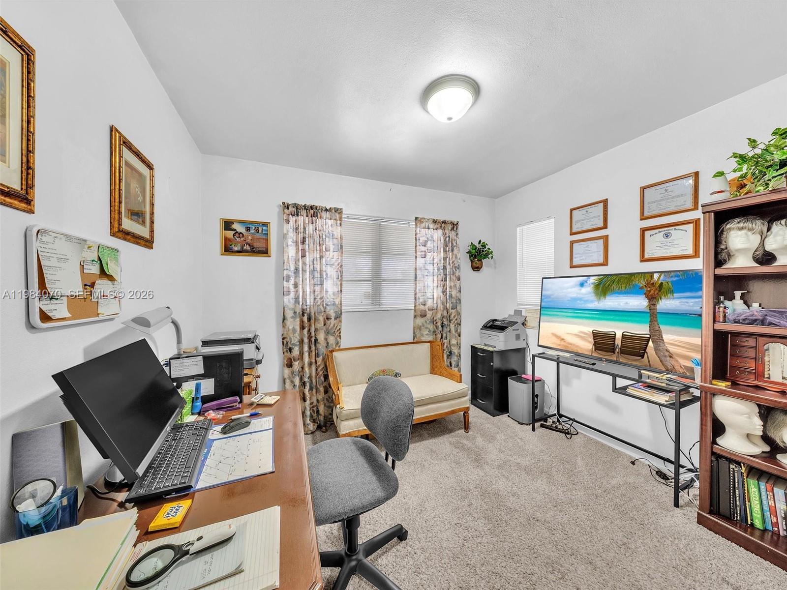 BONNIE BRIAR ESTATES - Residential