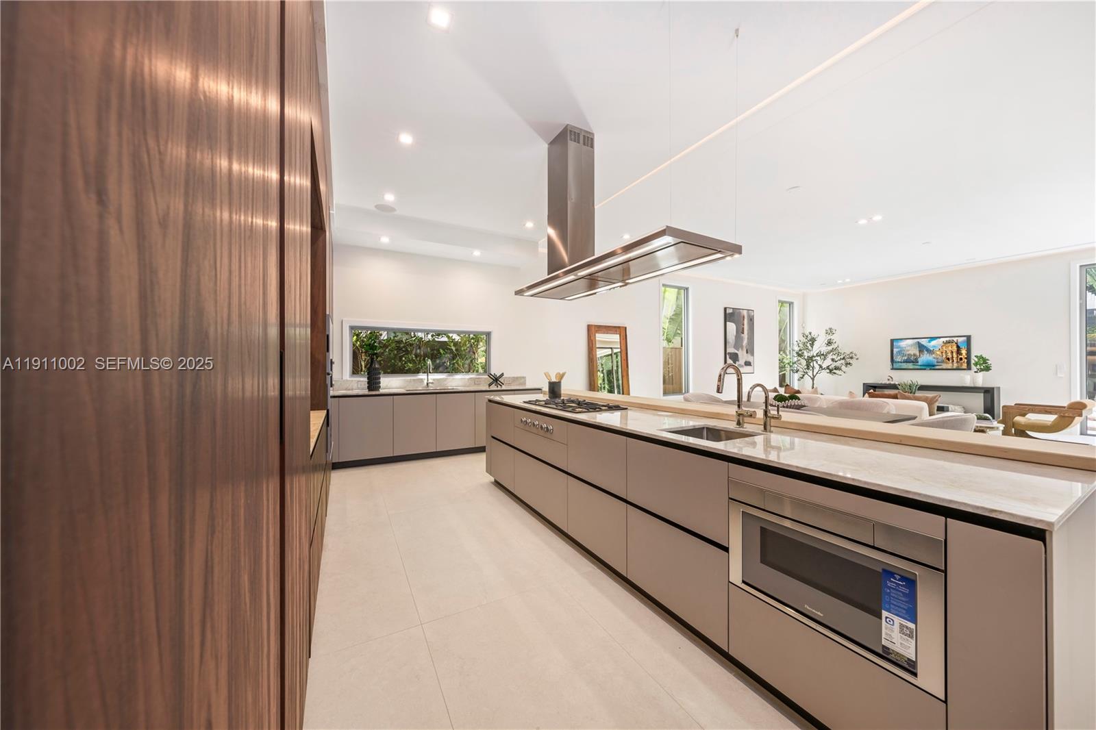 ROCK REEF - Residential