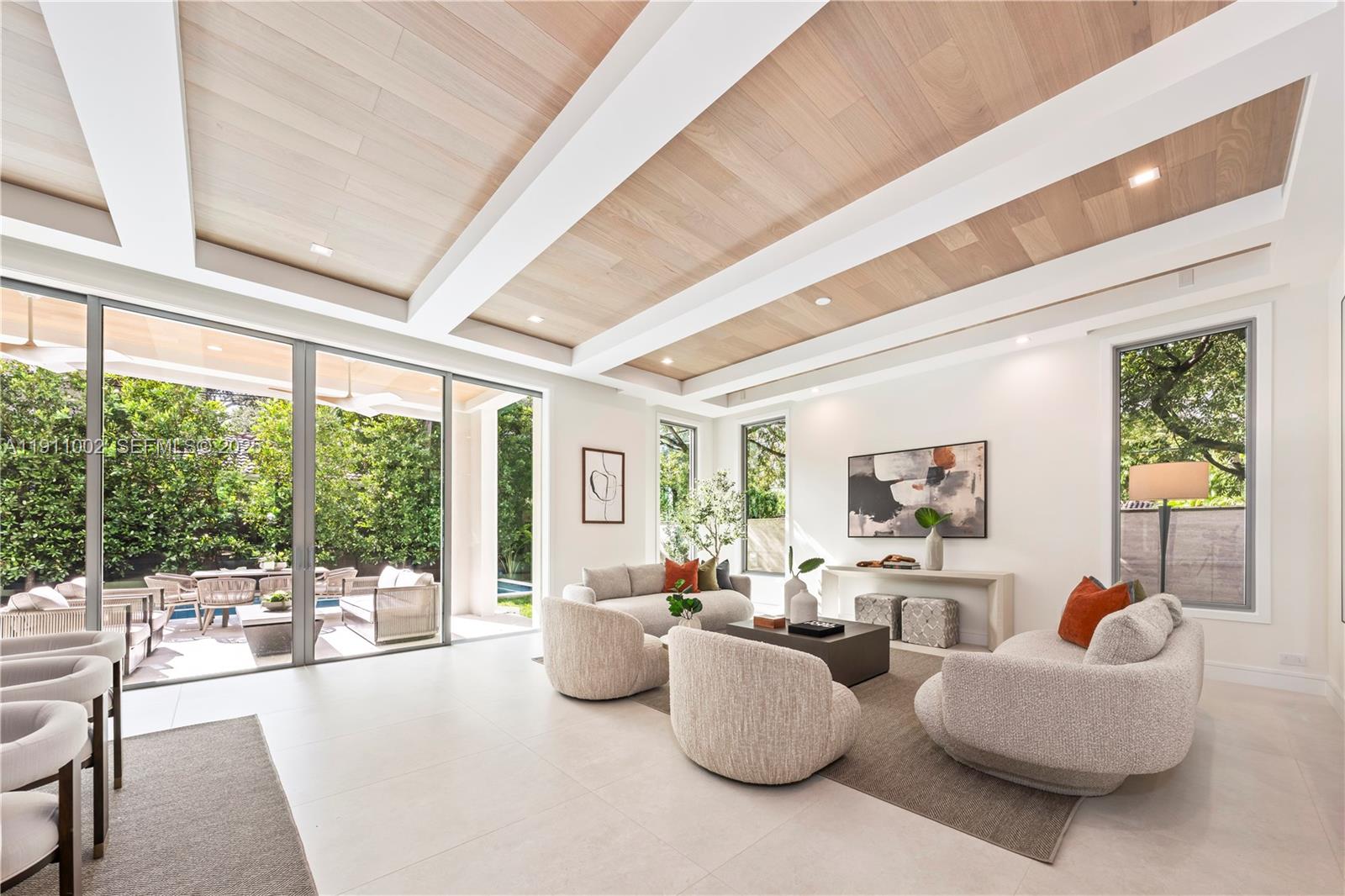 ROCK REEF - Residential