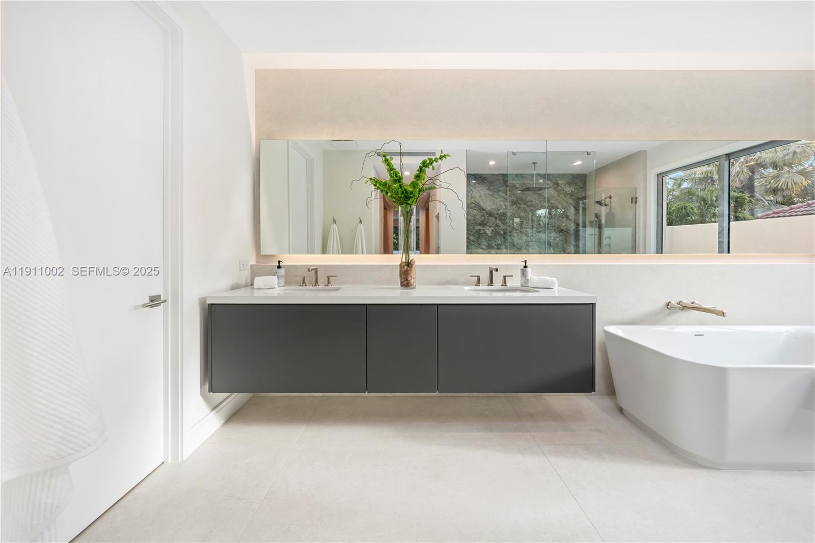 ROCK REEF - Residential