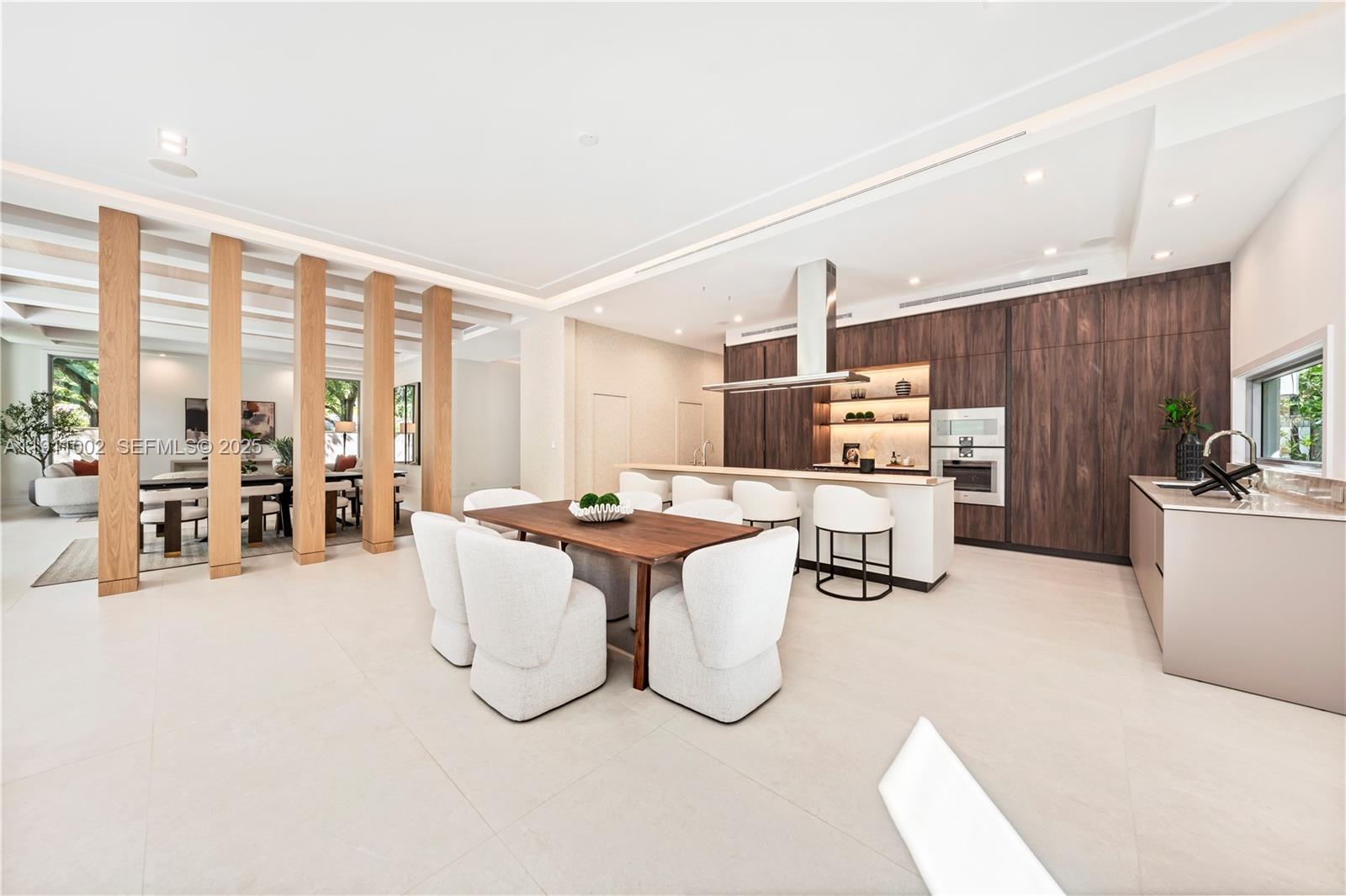 ROCK REEF - Residential