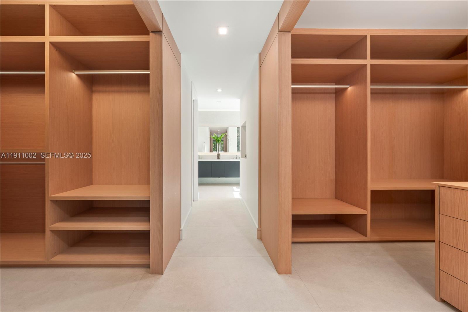 ROCK REEF - Residential