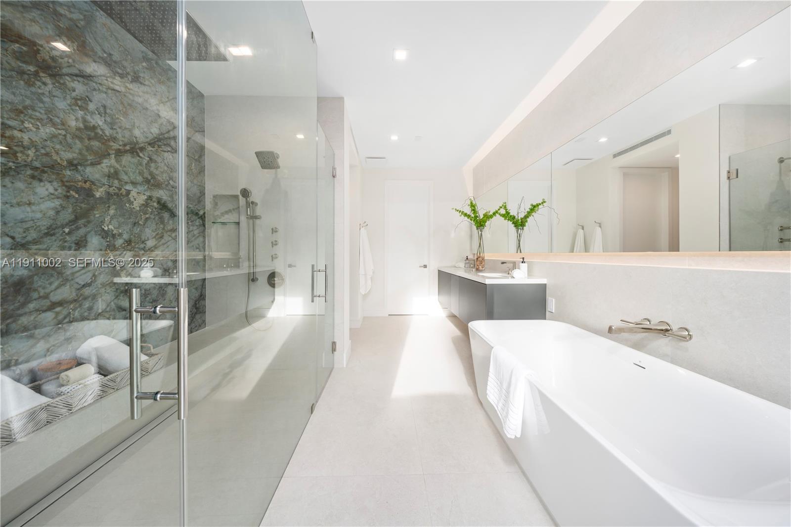 ROCK REEF - Residential