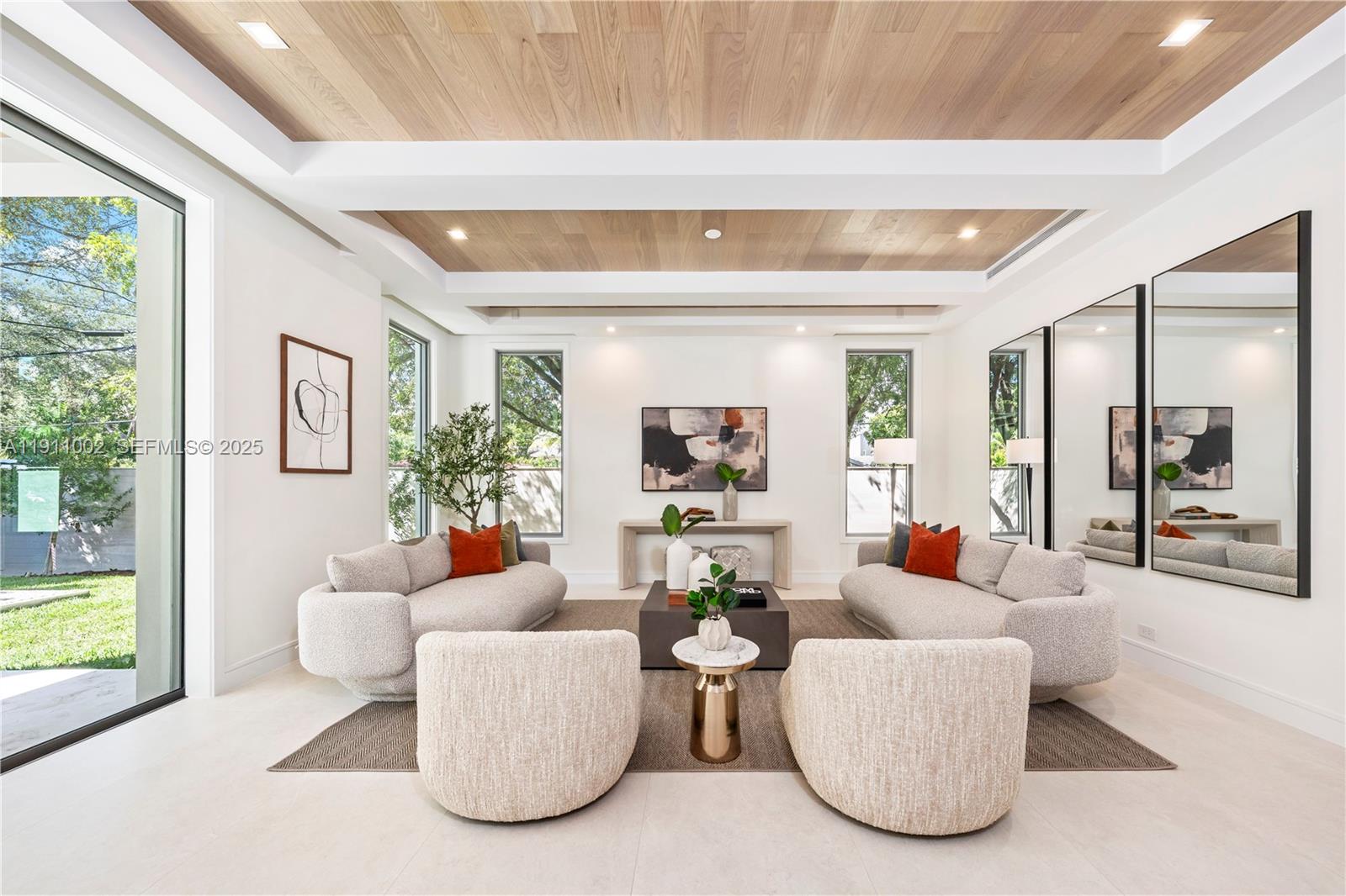 ROCK REEF - Residential