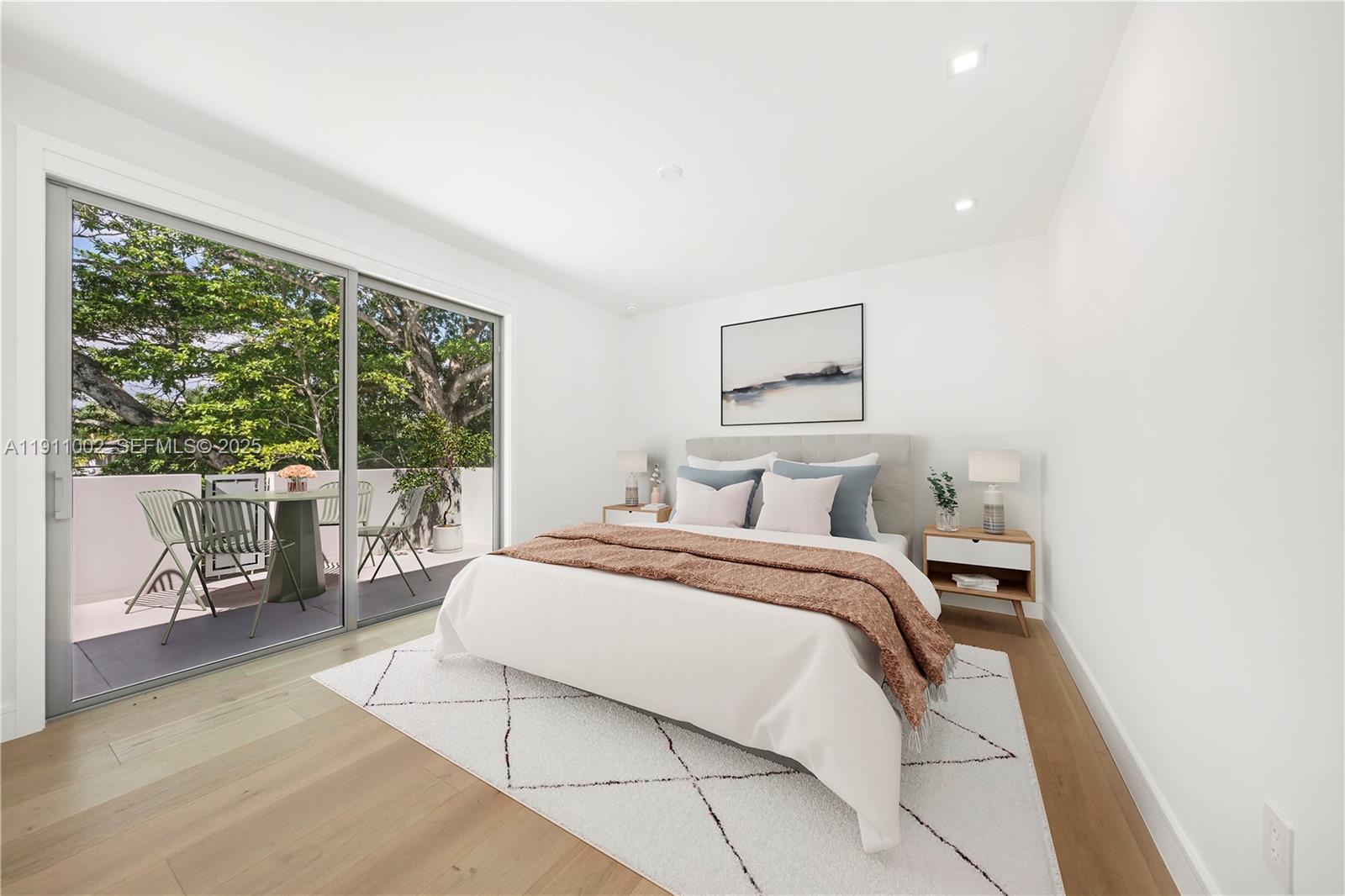 ROCK REEF - Residential