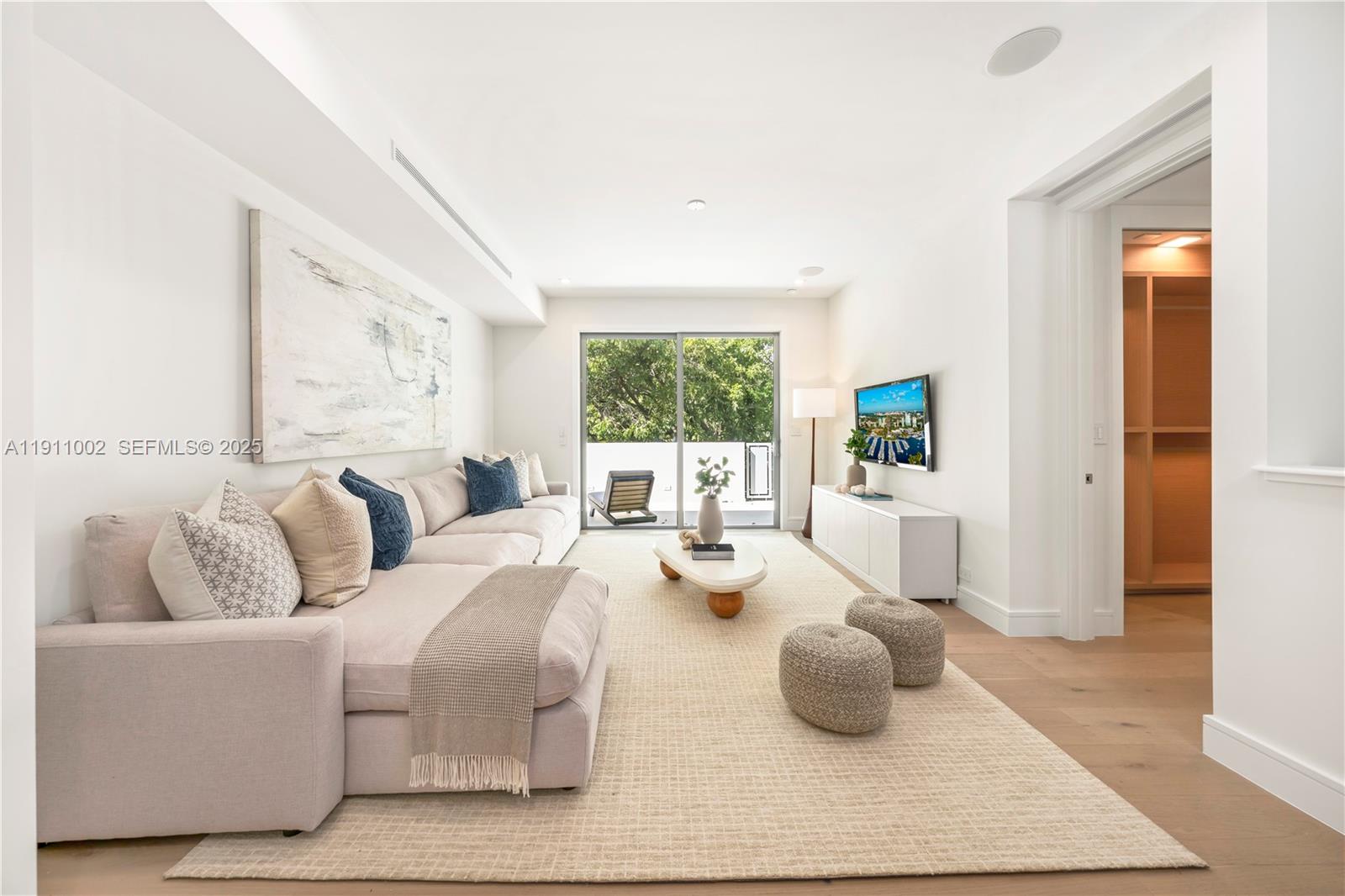 ROCK REEF - Residential