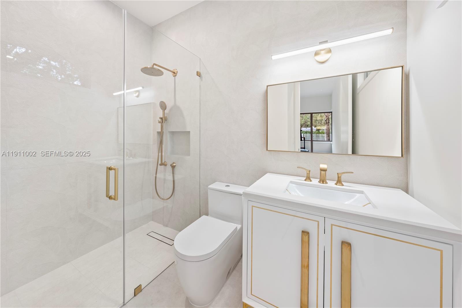 ROCK REEF - Residential