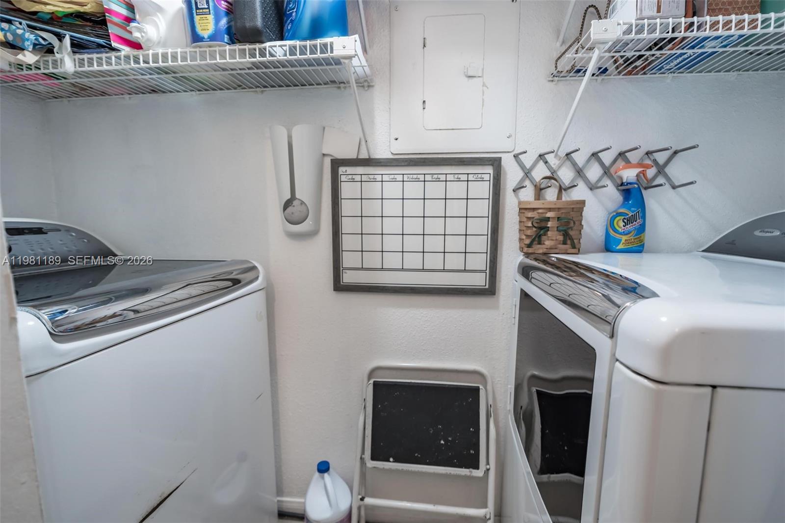 SAVANNAH AT RIVERSIDE CON - Residential