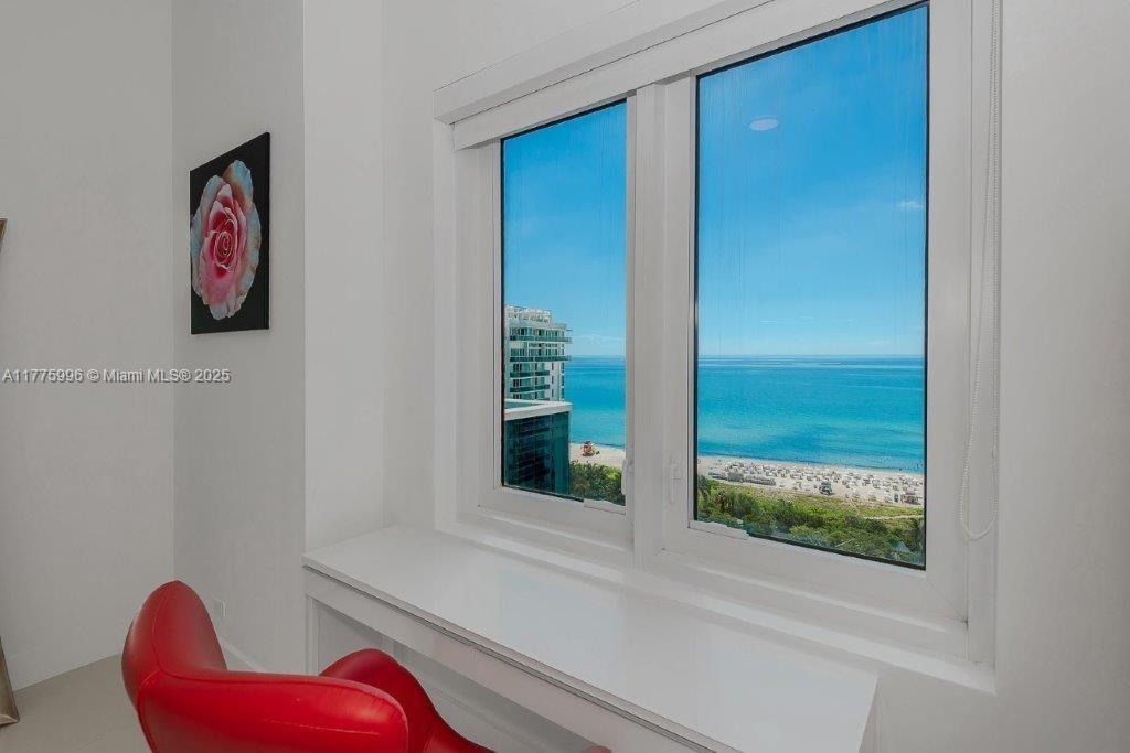 RONEY PALACE CONDO - Residential Lease