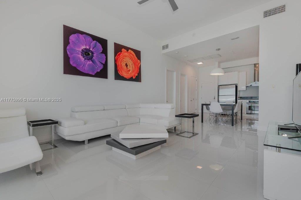 RONEY PALACE CONDO - Residential Lease