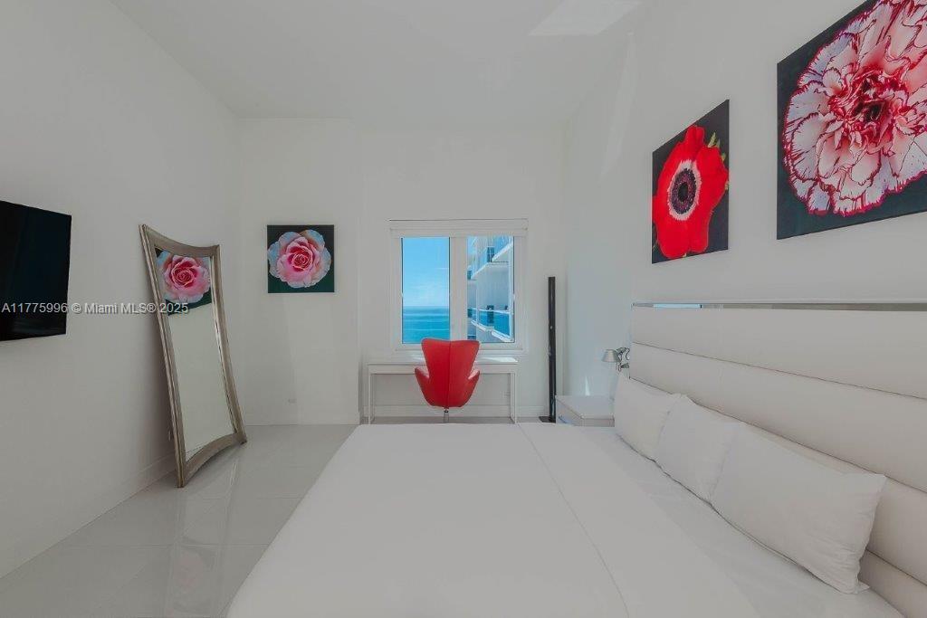 Rental Property at 2301 Collins Ave 1624, Miami Beach, Miami-Dade County, Florida - Bedrooms: 1 
Bathrooms: 1  - $8,000 MO.