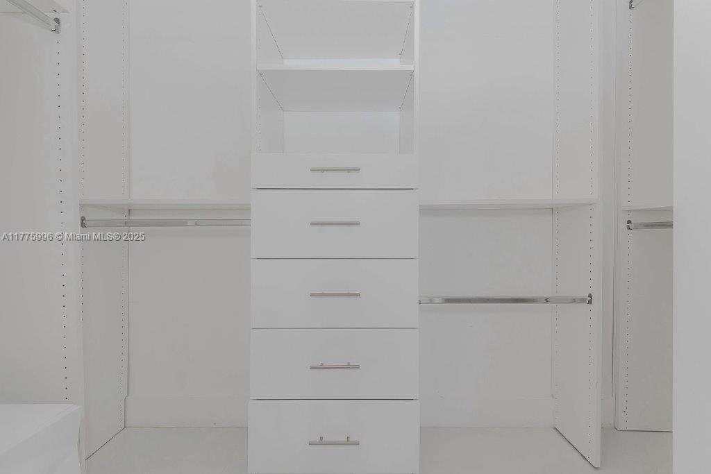 RONEY PALACE CONDO - Residential Lease