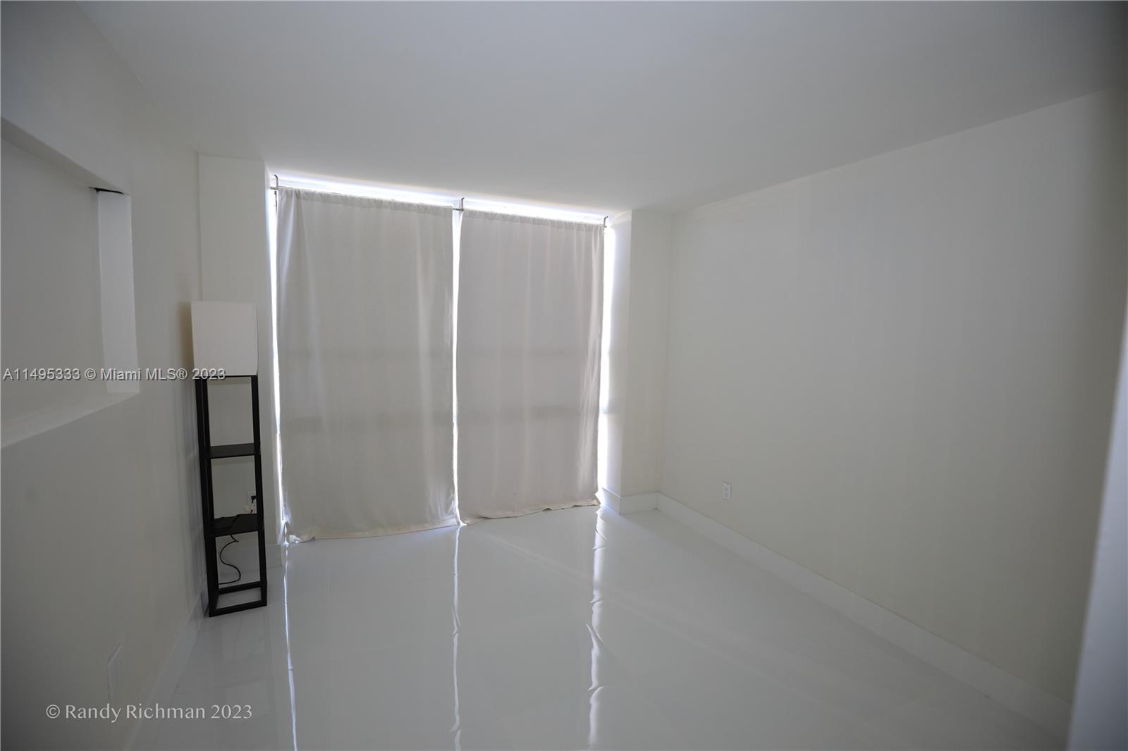 CHARTER CLUB CONDO - Residential Lease