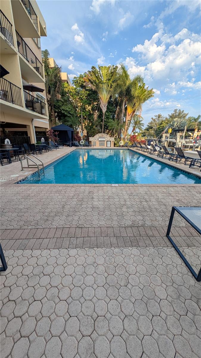 2600 NE 135th St 4E-A