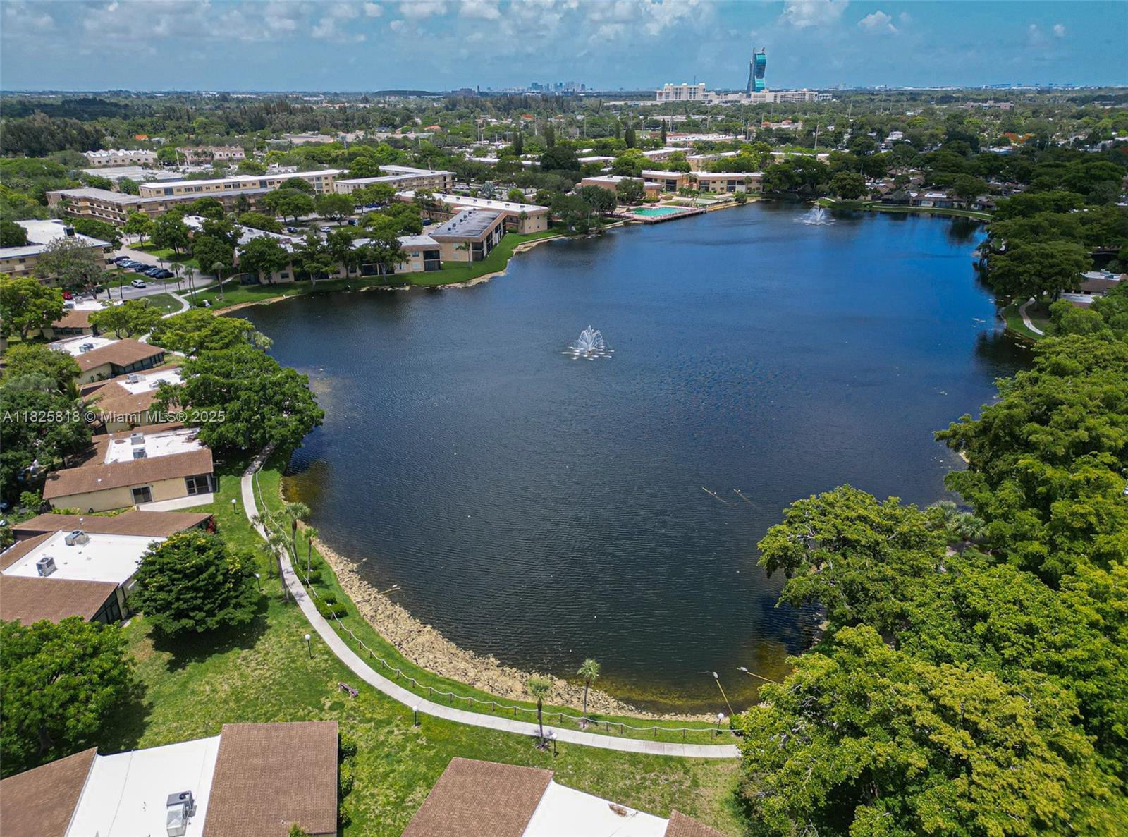 616 Briarwood Cir 1-44