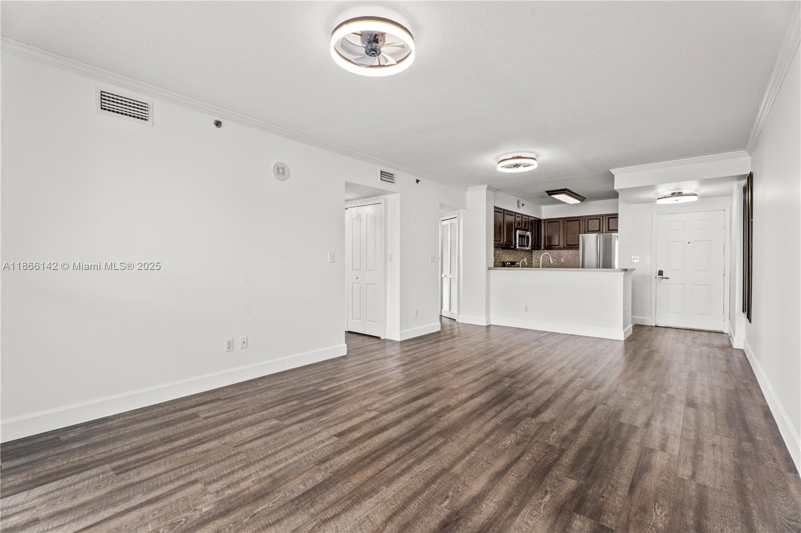 Perfect blend of comfort and convenience in this 2-bedroom, 2-bathroom condo in great condition. Freshly painted. Laminate floors, walk-in closets in both bedrooms, stainless steel appliances, washer/dryer closet, one covered parking space. Great amenities including a pool, fitness center with a sauna, 24/7 security, and onsite management.
Da Vinci on Douglas Condominium is located just minutes from Downtown Miracle Mile, the Shops at Merrick Park, and Douglas Park, with easy access to the Metrorail and University of Miami.