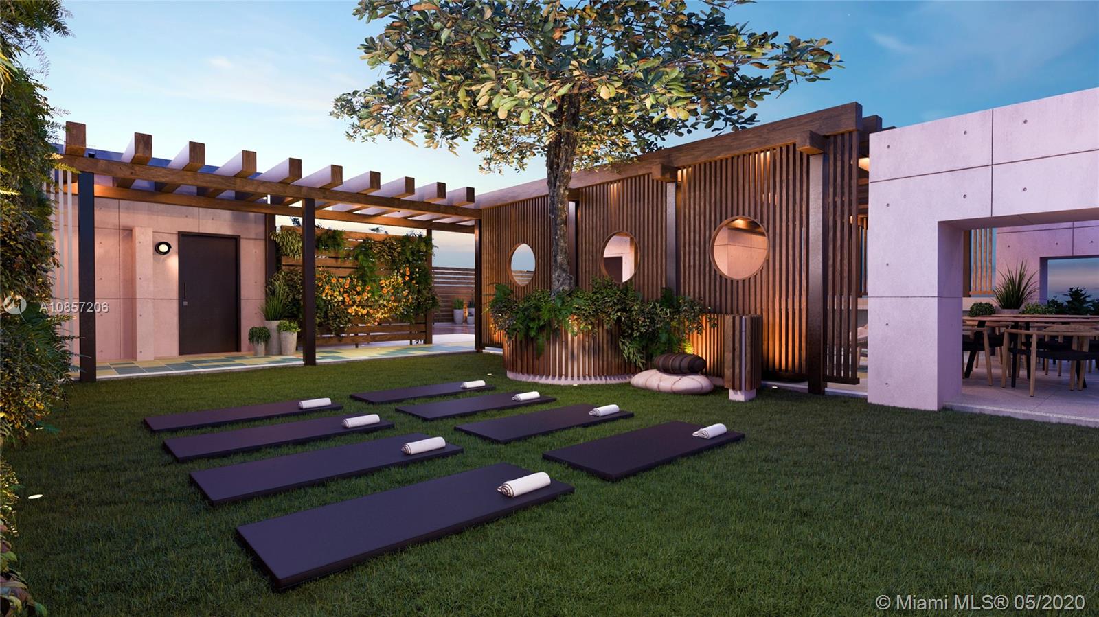 TEN 30 SOUTH BEACH - Residential