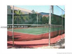 LE CLUB - Residential Lease