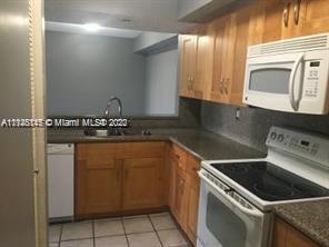 LE CLUB - Residential Lease