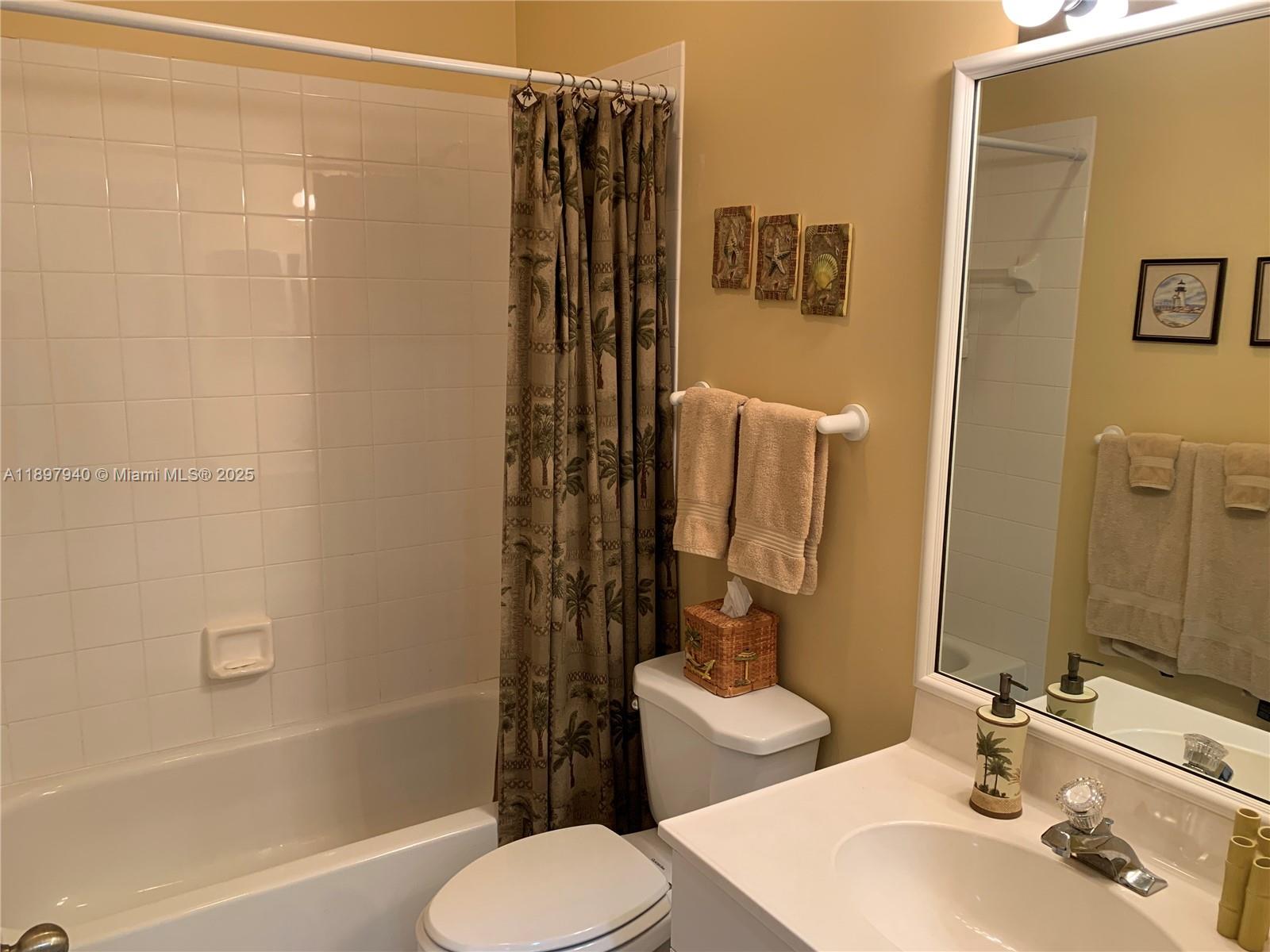 HANSONS LANDING CONDO - Residential