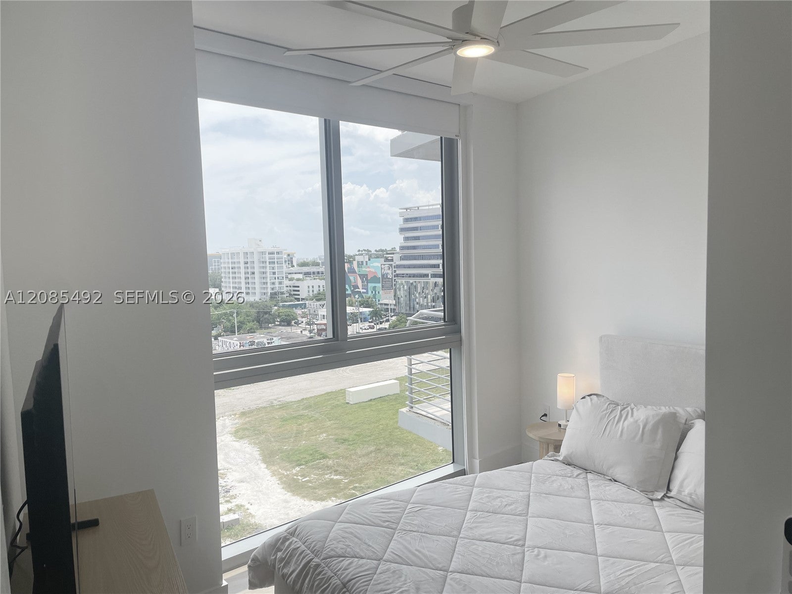 90 NE 32nd St 1001