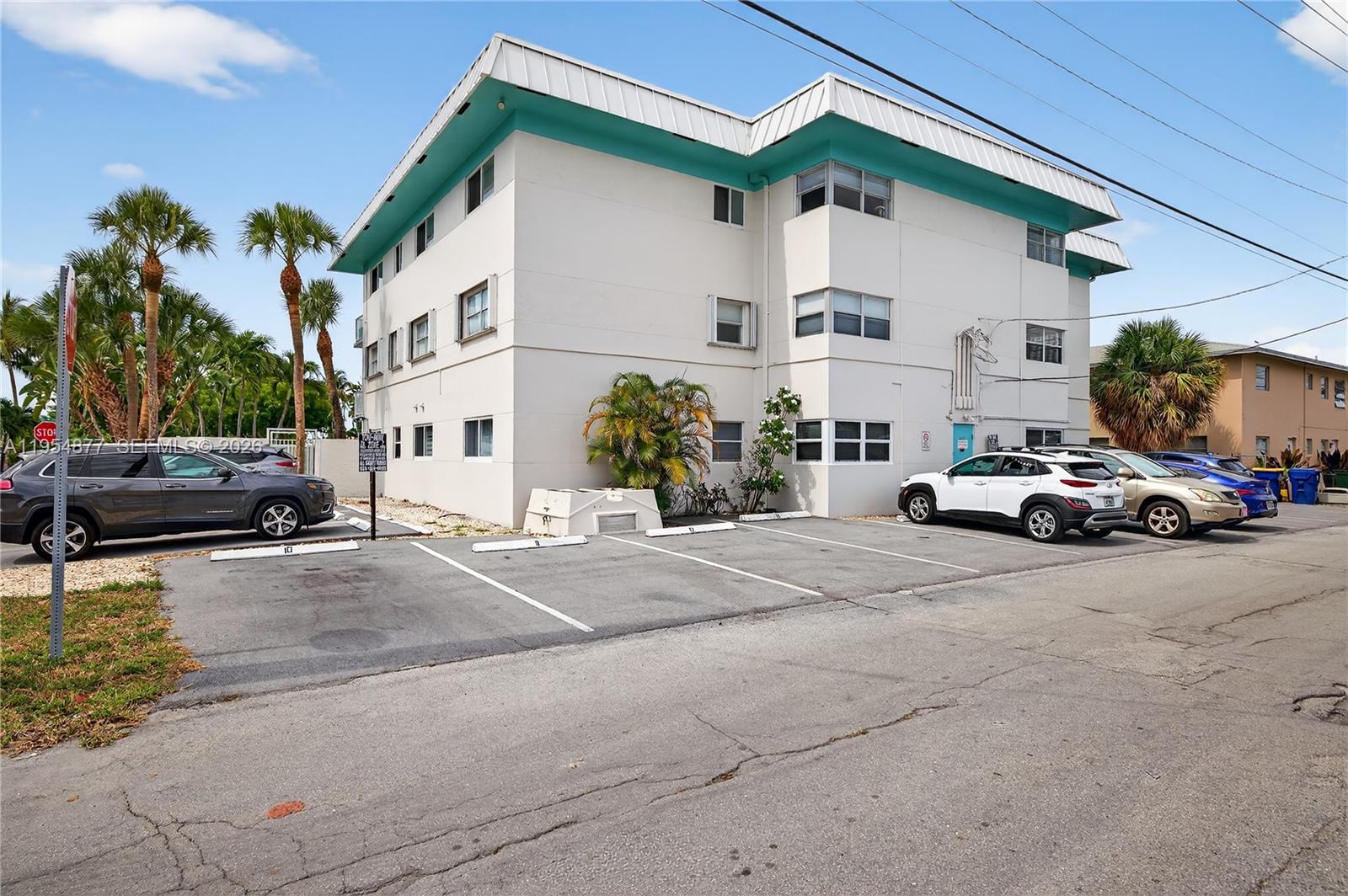 DU BARRY CONDO - Residential