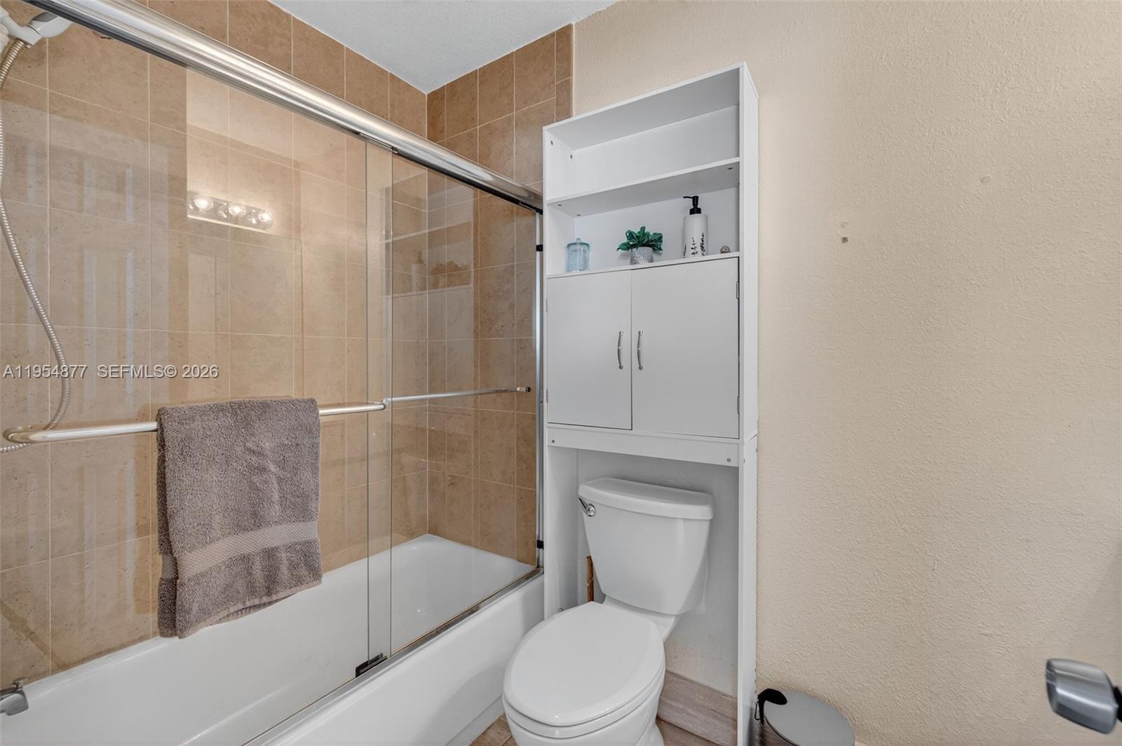 DU BARRY CONDO - Residential