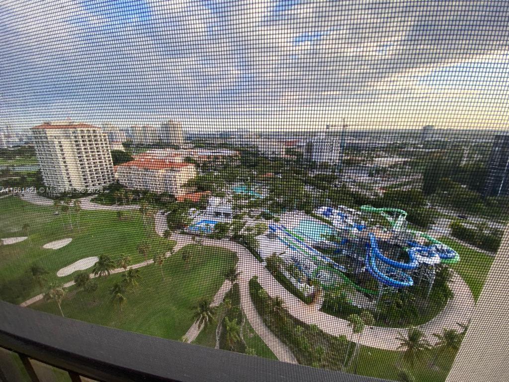 Property for Sale at 20335 W Country Club Dr 2009, Aventura, Miami-Dade County, Florida - Bedrooms: 2 
Bathrooms: 2  - $339,000